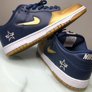 Mens Supreme x Dunk SB Low QS 'Metallic Gold'